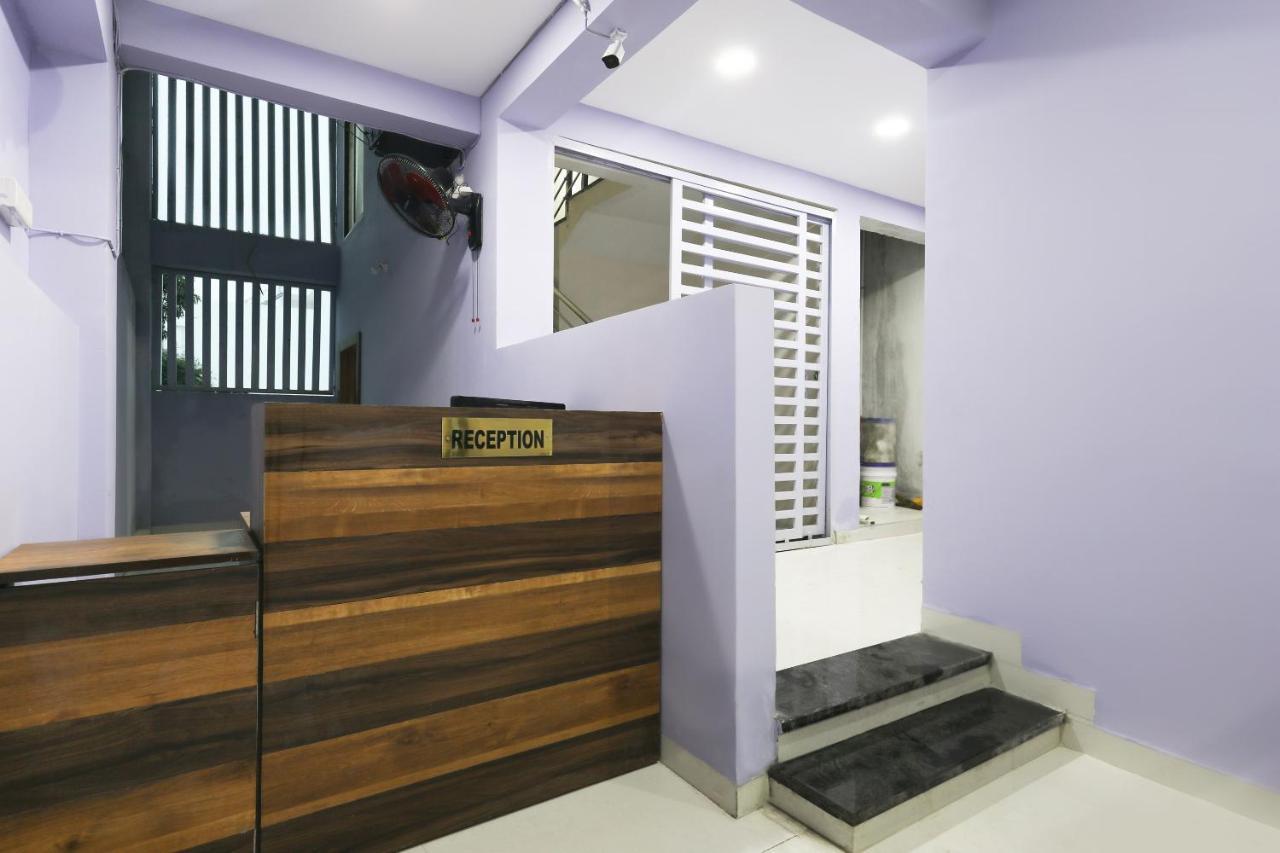 Hotel OYO 46617 La Flora Indore Exterior foto