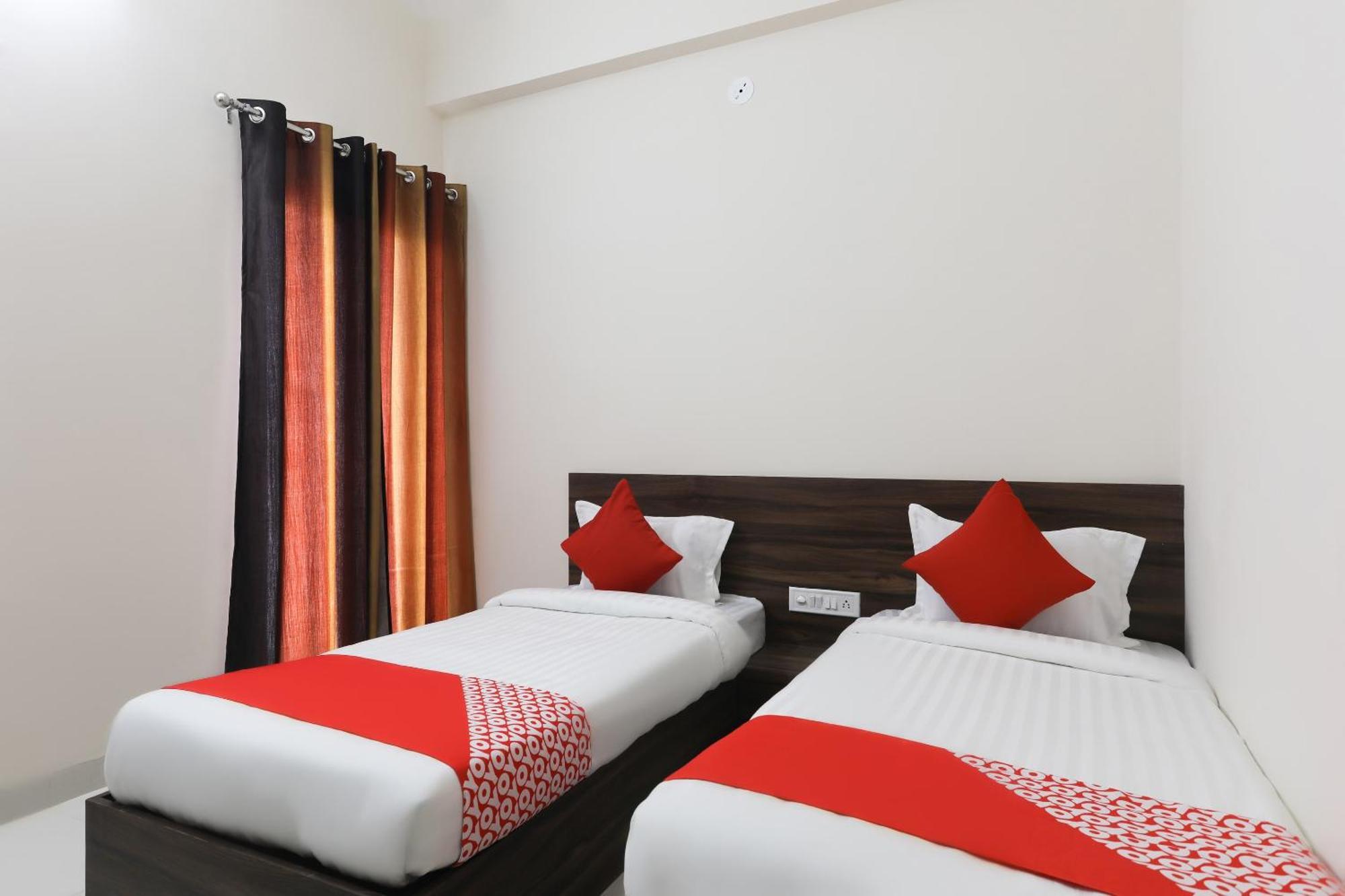 Hotel OYO 46617 La Flora Indore Exterior foto