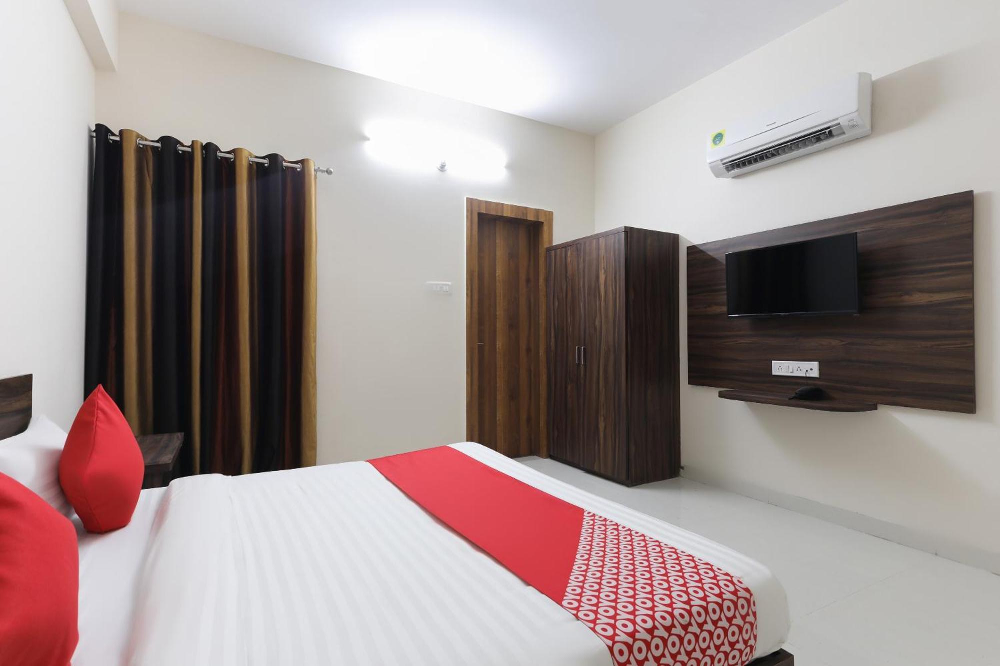 Hotel OYO 46617 La Flora Indore Exterior foto