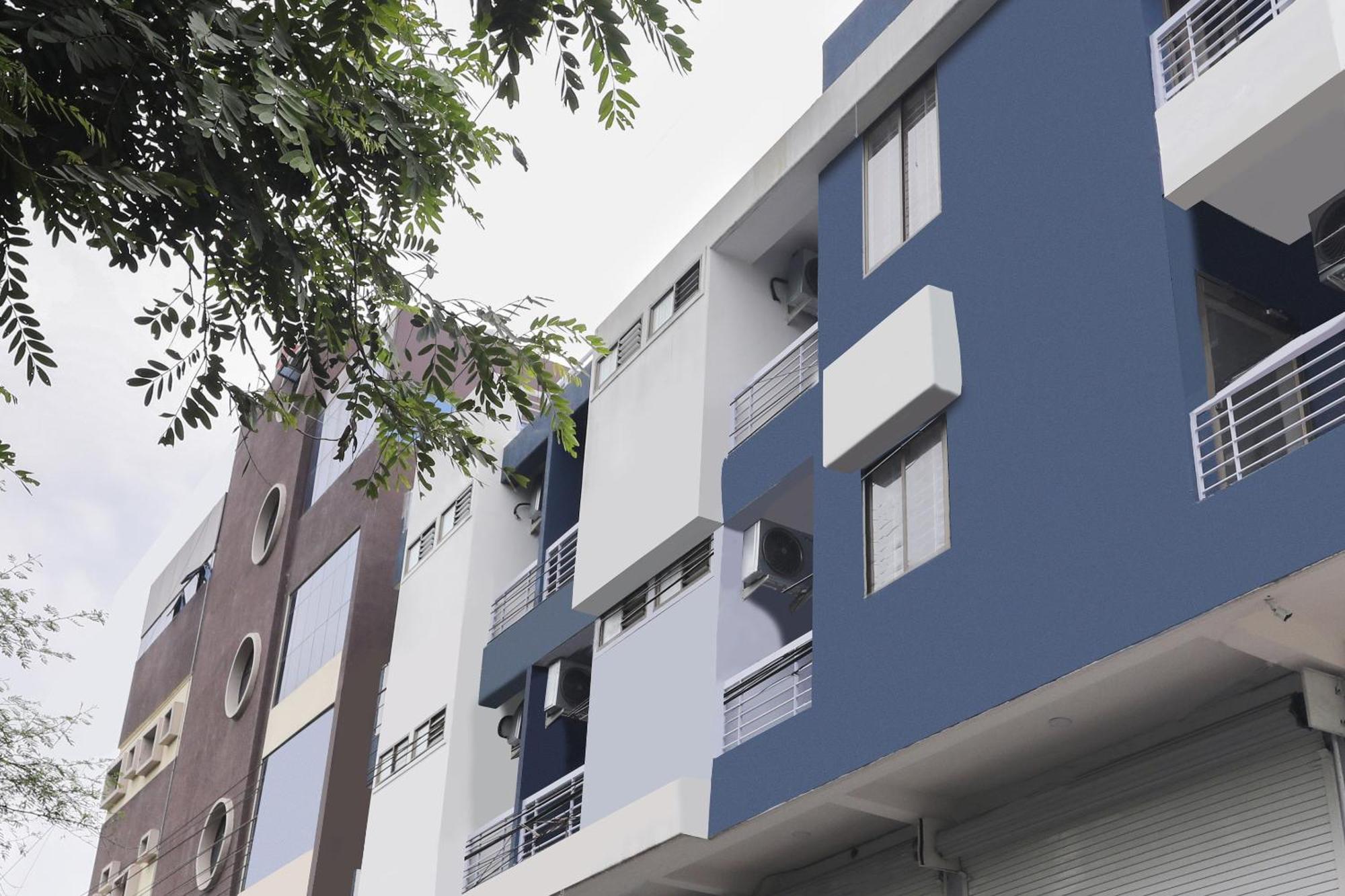 Hotel OYO 46617 La Flora Indore Exterior foto